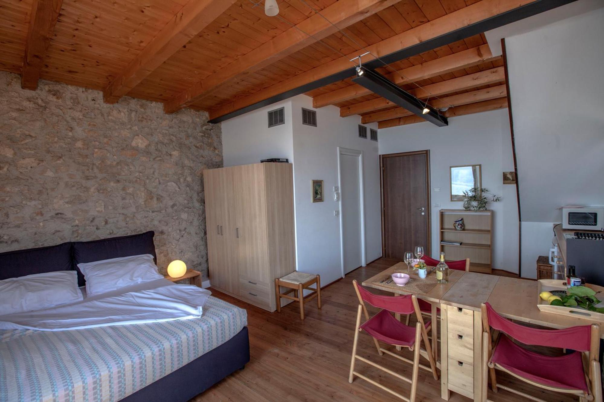 Pra De La Fam B&B Tignale Ruang foto