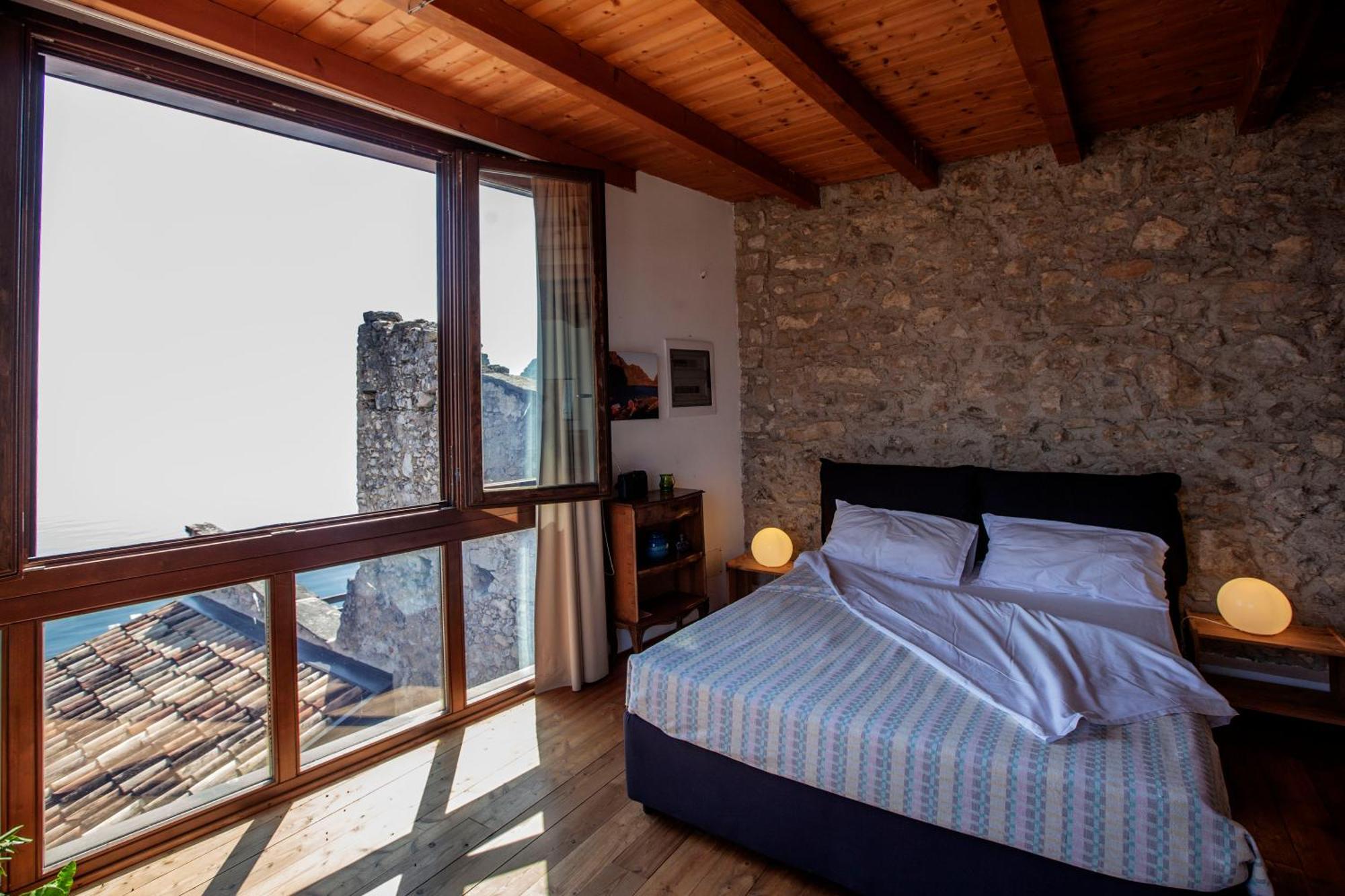 Pra De La Fam B&B Tignale Ruang foto
