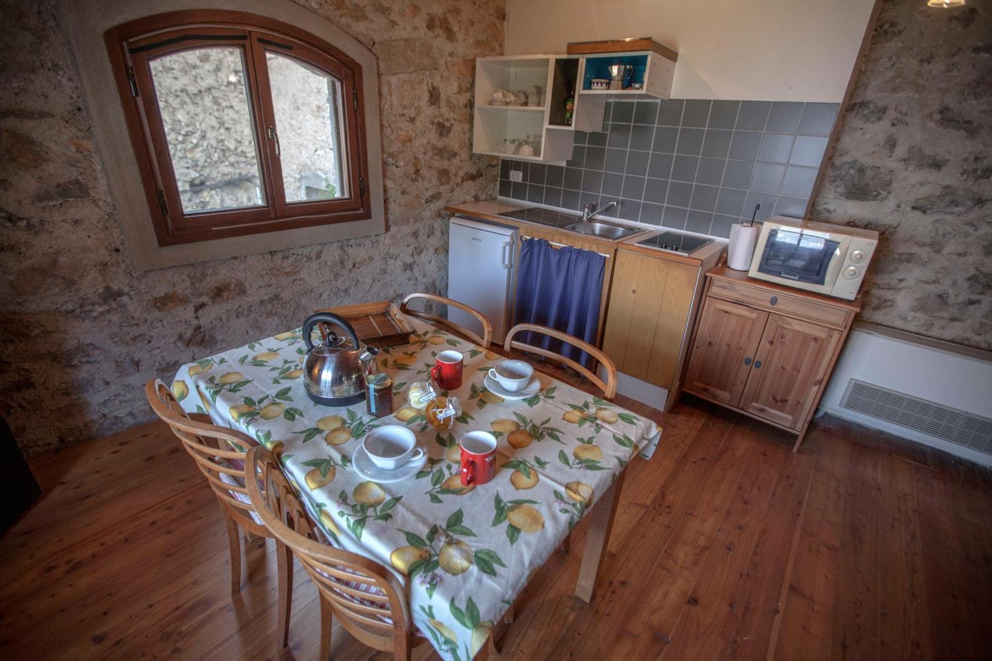 Pra De La Fam B&B Tignale Ruang foto